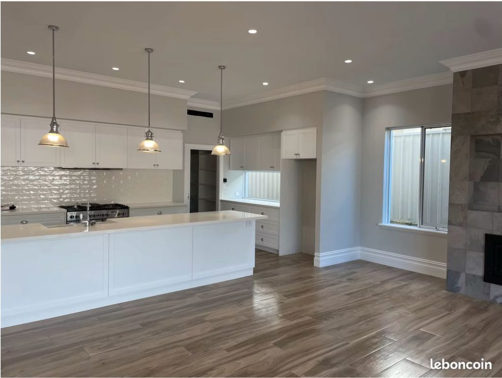 expertise en rénovation sur mesure à paris avec notre menuiserie professionnelle. transformez votre intérieur grâce à notre savoir-faire artisanal.